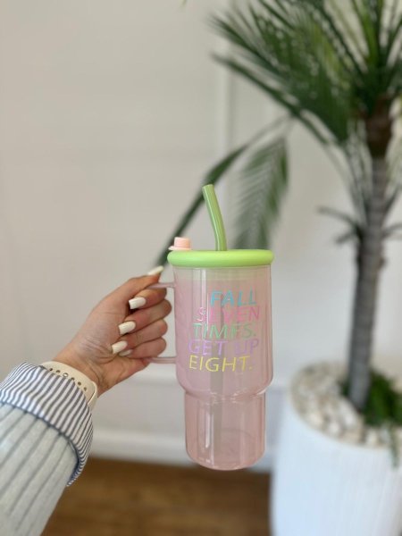 مطرة زجاج مع مصاصه